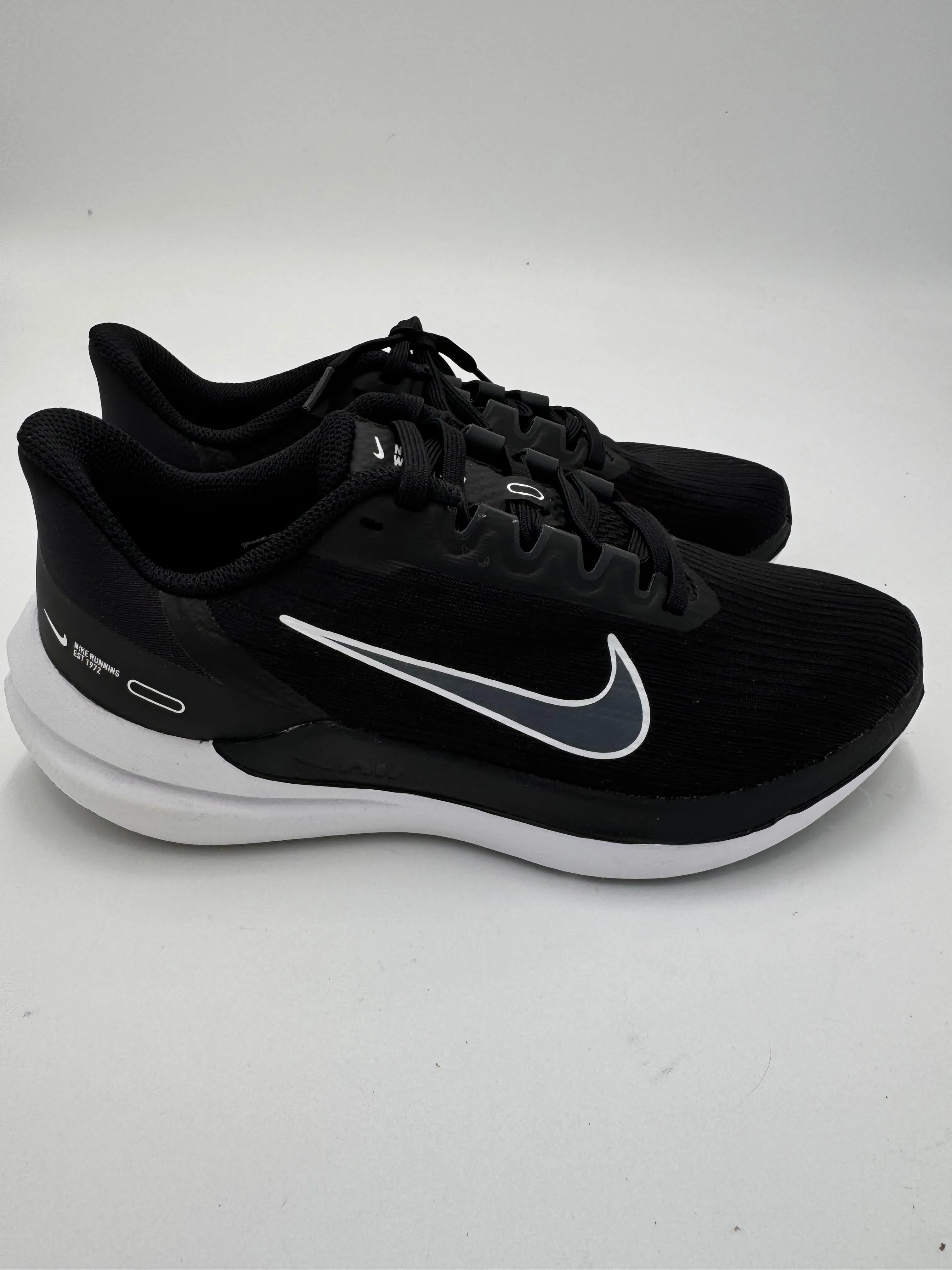 NIKE AIR WINFLO sneakers size 6.5