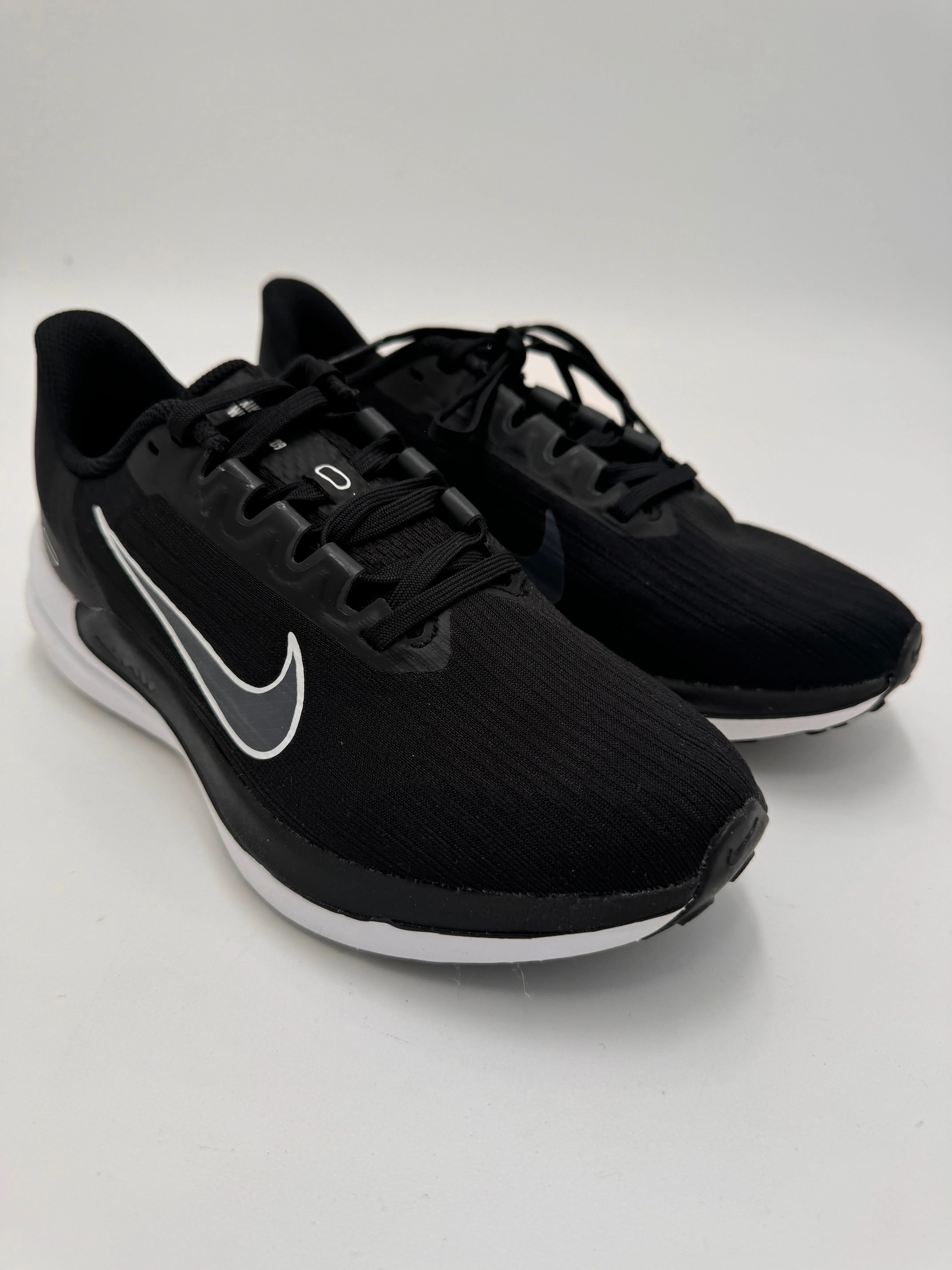 NIKE AIR WINFLO sneakers size 6.5